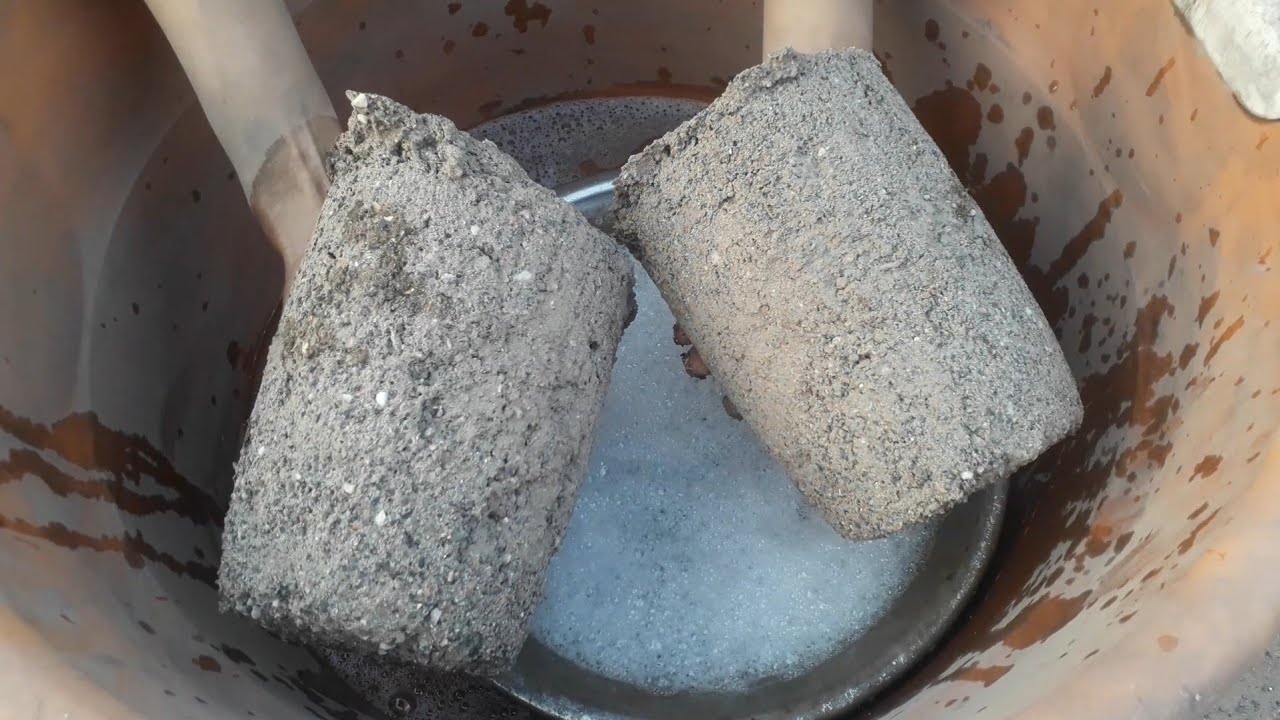 New dusty video 🤤🖤 Crunchy dols crumbling in foamy steel prat dry+water ASMR crumbling video 💦💦🔥