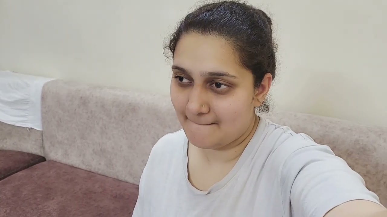 main aur mummy Milkar banaa rahe hain ghagre 