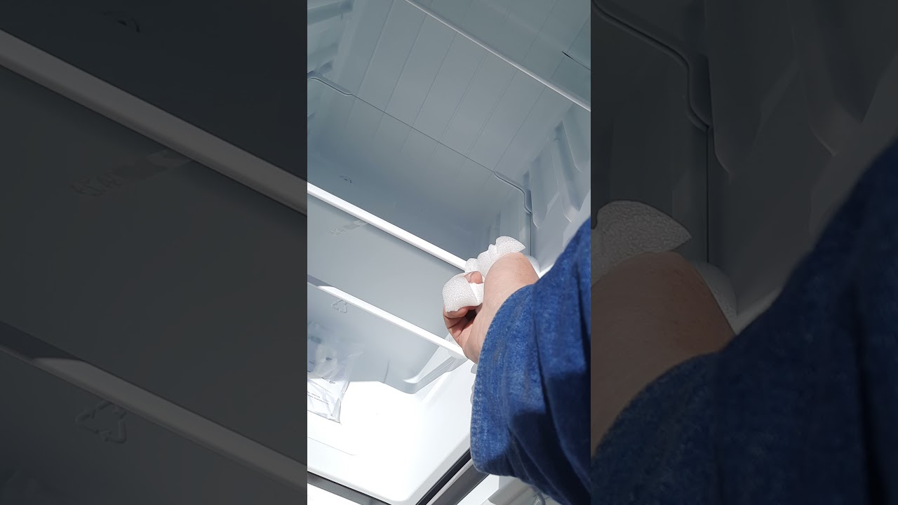PART 1... UNBOXING 4.6 CU FT 2 DOOR GALANZ MINI  REFRIGERATOR. 04/13/2021.