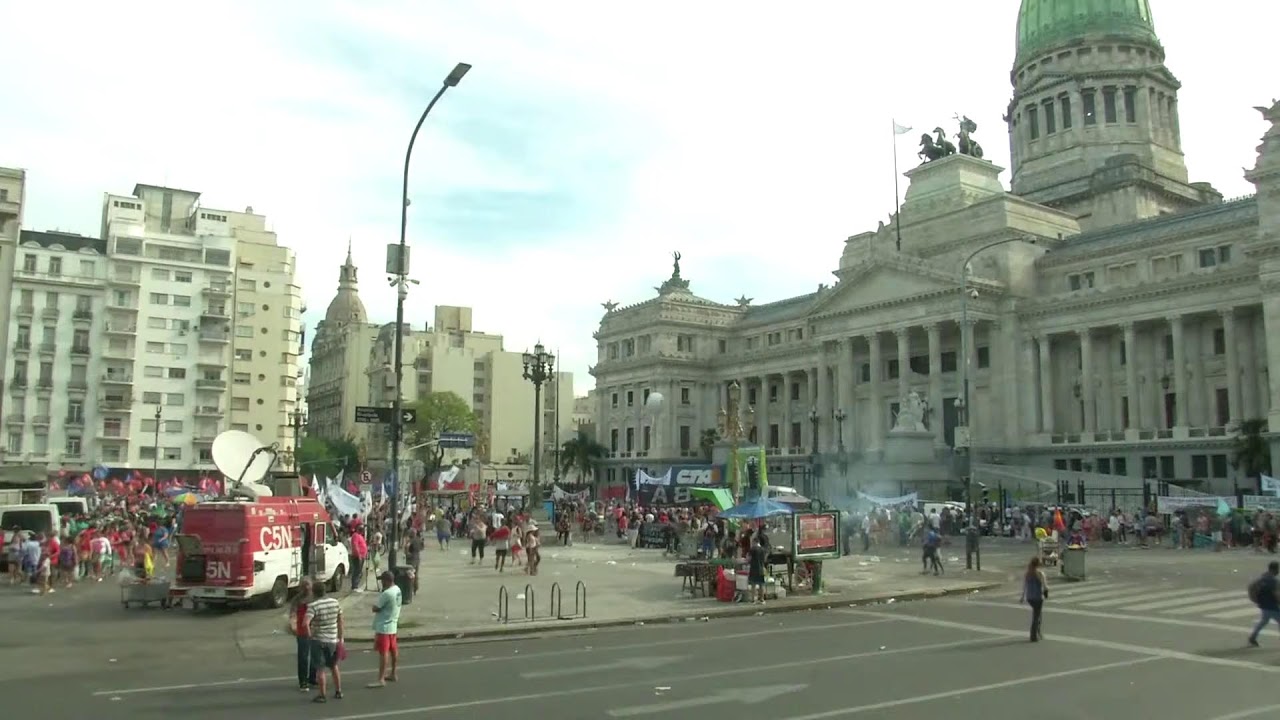 LIVE: Argentine workers protest against IMF restrictions