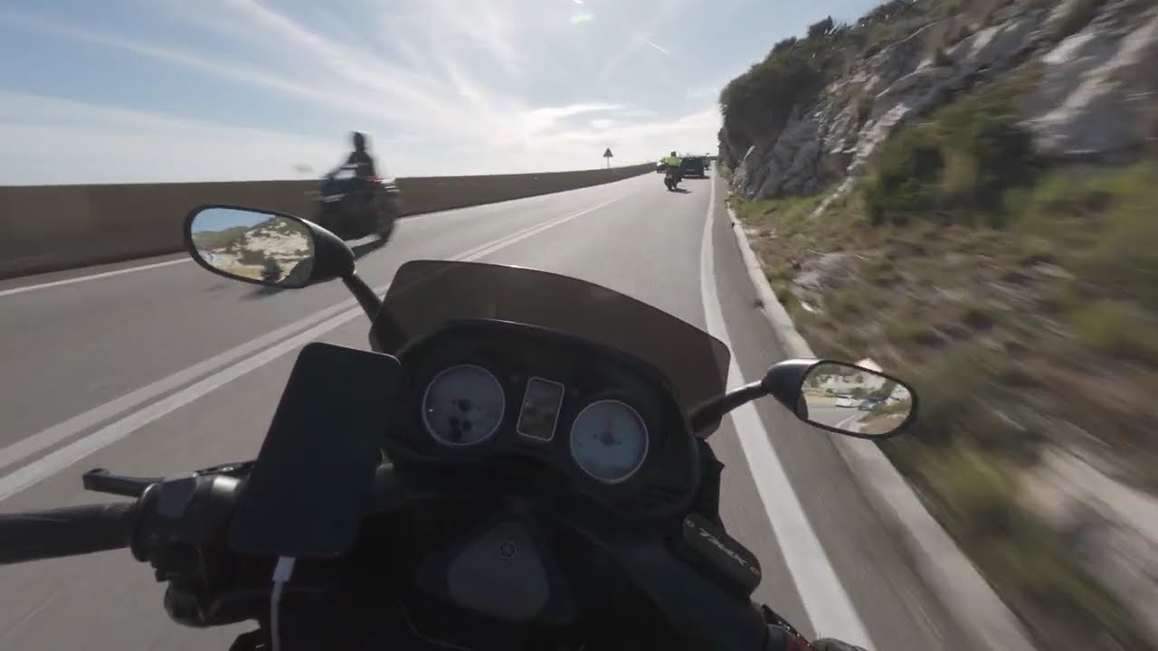 Ruta relajada por la carretera de Garraf con la Tmax
