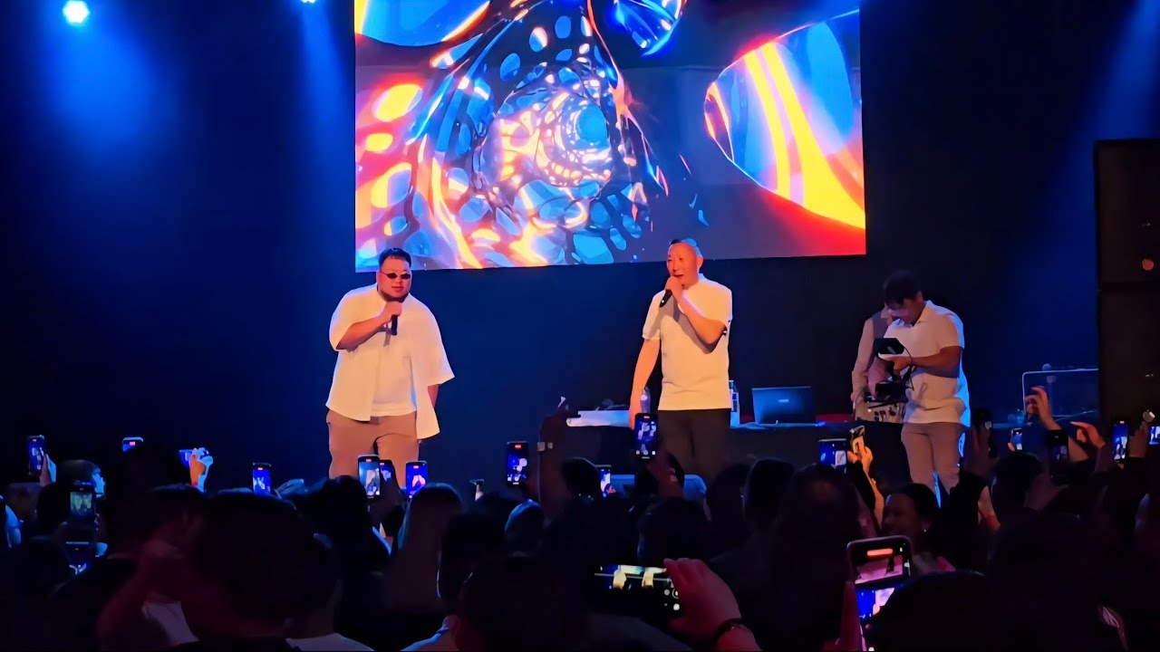 Hlub koj ib leeg ( Live Performance ) Kenny Yang feat Sopheng