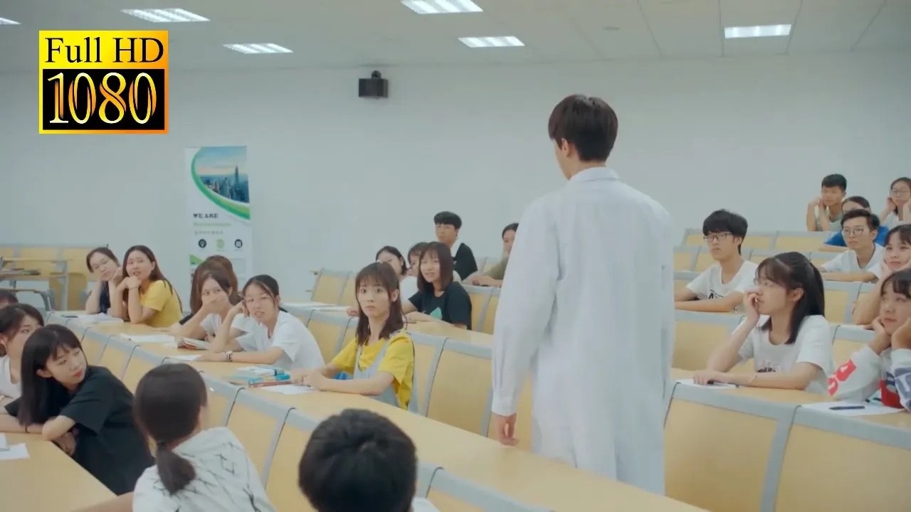 The handsome campus idol falls for Cinderella at first sight, makes her the spotlight.#邢菲 #林一 #linyi