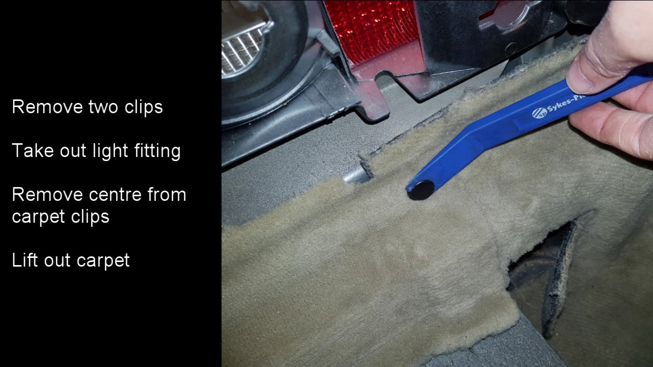 Mercedes W126 electric aerial grommet replacement
