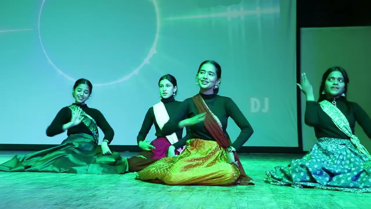 FAREWELL 2024-25  II GIRLS DANCE II MOUNT CARMEL SCHOOL BAIJNATH