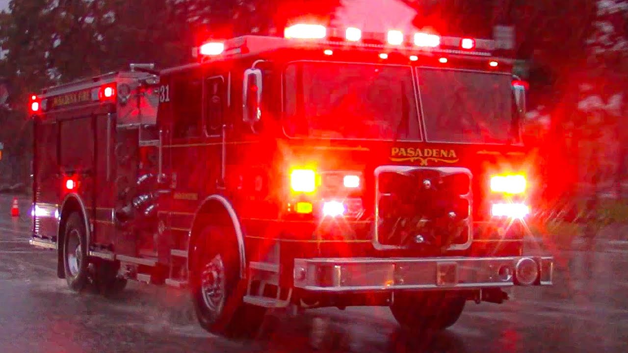 Pasadena Fire Dept. Engine 31 & RA31 Responding 