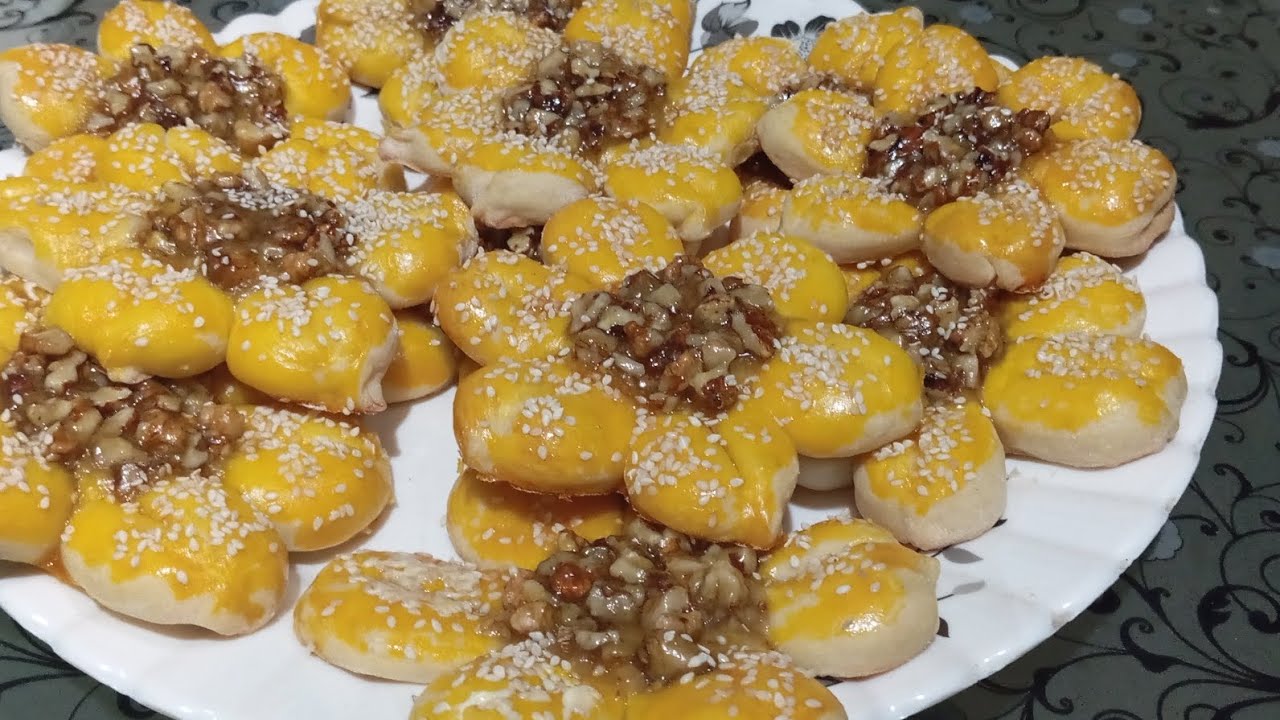 Sweet flower Dry fruit sweet bread delicious recipe with uzma kitchen 