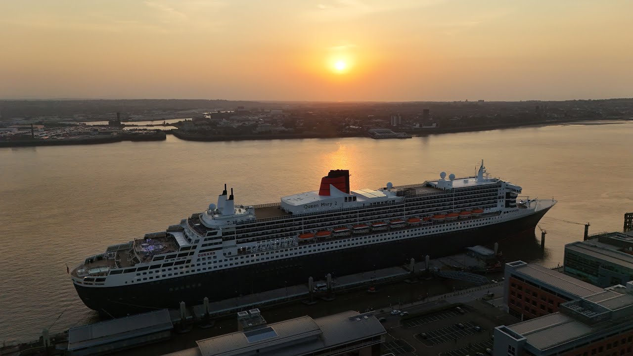 The Queen Mary 2 leaving liverpool