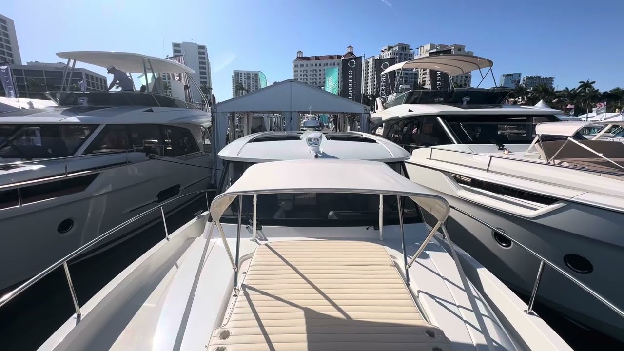 Новые 39 яхт Greenline Yachts HYBRID на продажу