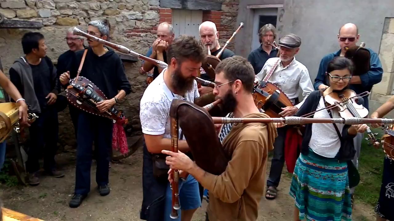 Fête des Chavans 2017 : dans les rues du Veurdre #2