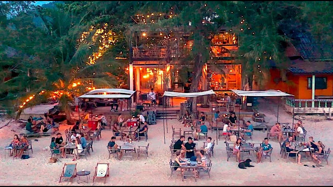 Blue Water Beach Front Restaurant, Cafe & Bar Koh Tao