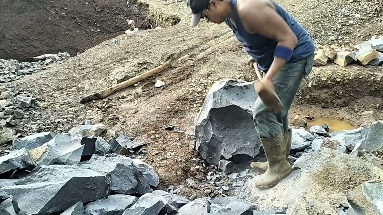 Pekerjaan Yang Menyenangkan, dan Mendapatkan Uang