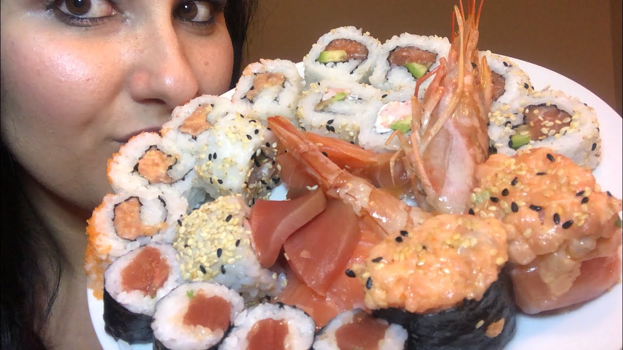 ASMR Mangio SUSHI con voi e chiacchieriamo...Eating Sushi.