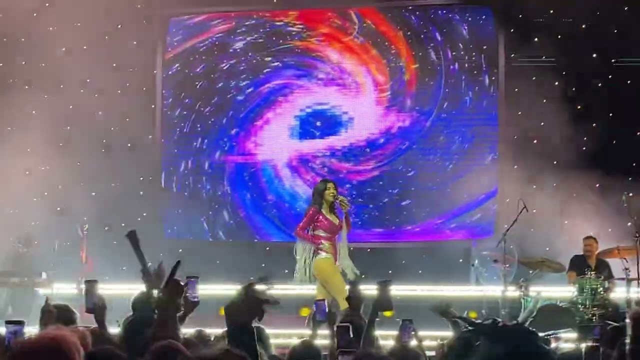 MARINA - Blue (Live at Princess of Power Tour Oakland)