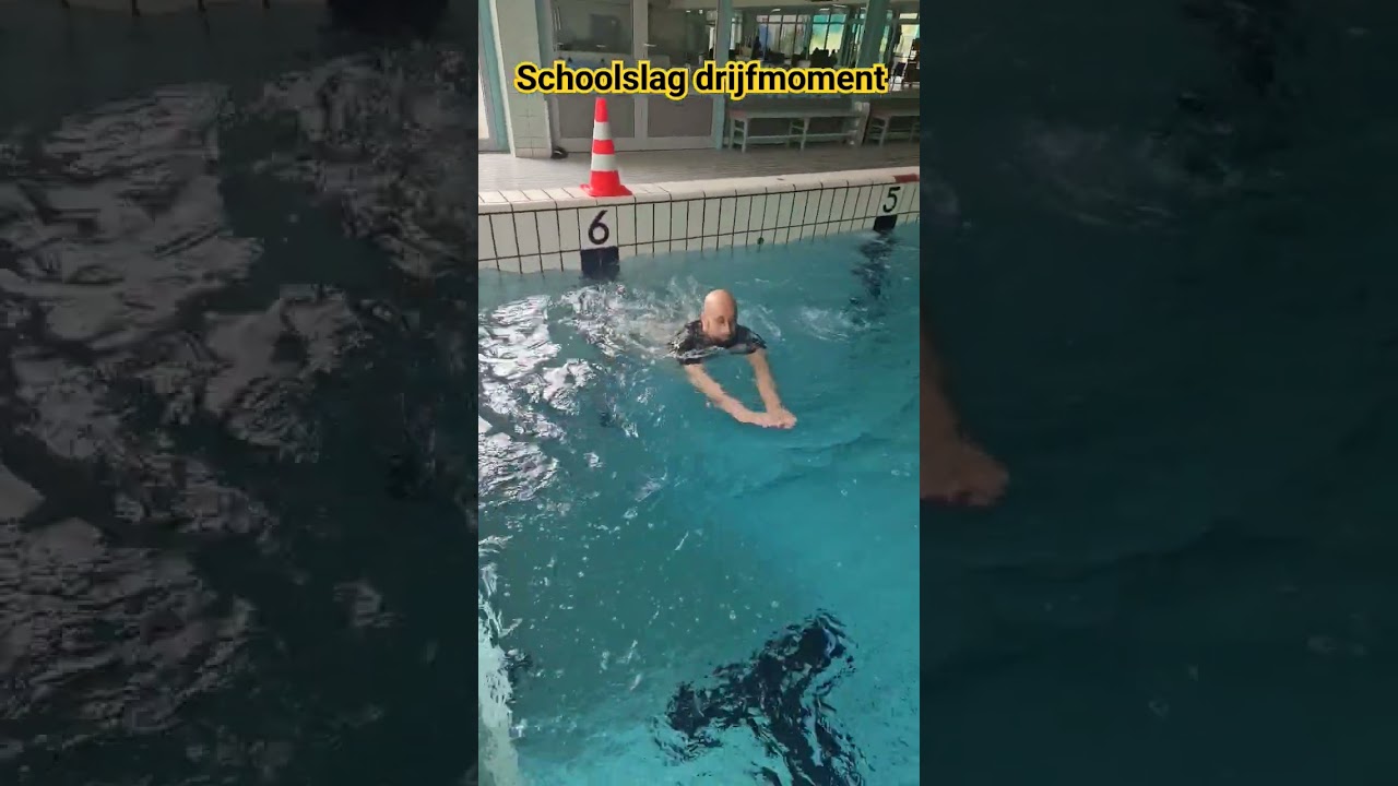 Schoolslag drijfmoment 😍