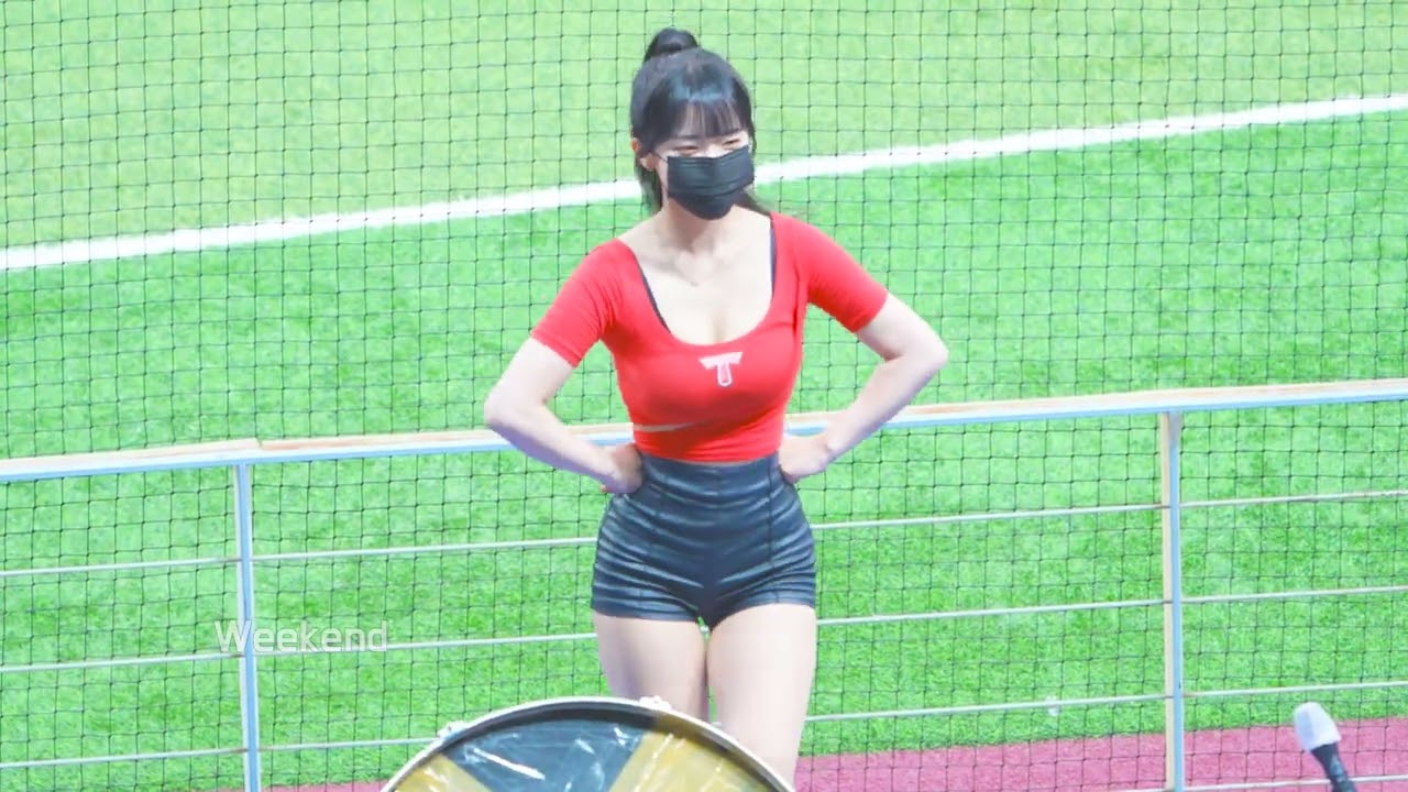 220424 기아타이거즈 이다혜 치어리더 - AOA 심쿵해 (Heart Attack) by WKD