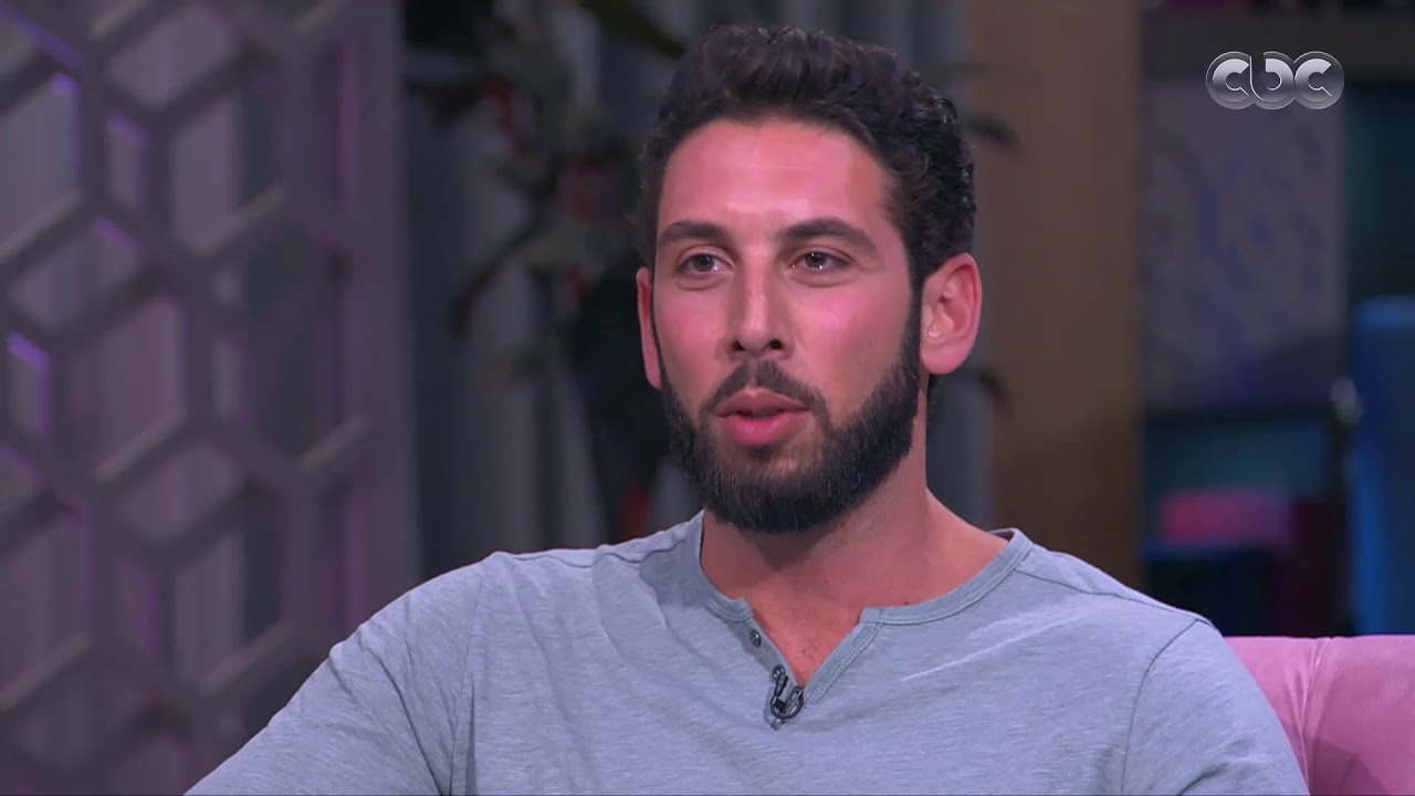 متجوز وبيلعب بديله.. تعليقات مضحكة من أحمد فتحي ومحمد ثروت بعد عرض فيديو كتب كتاب تامر هاشم