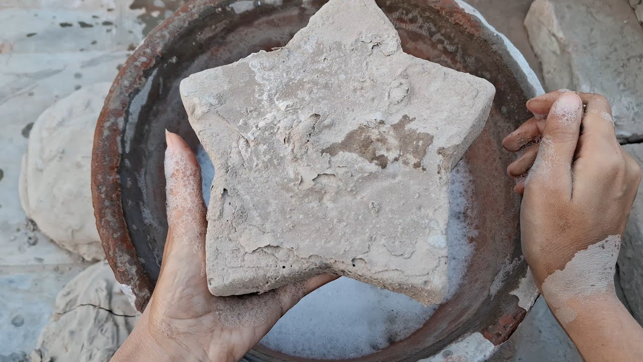 New video Red queen dirt water clay pot crumbling satisfying
