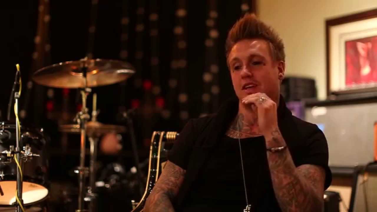 Jacoby Shaddix of Papa Roach talks about 15 Year Anniversary of 'Infest' (@paparoach)