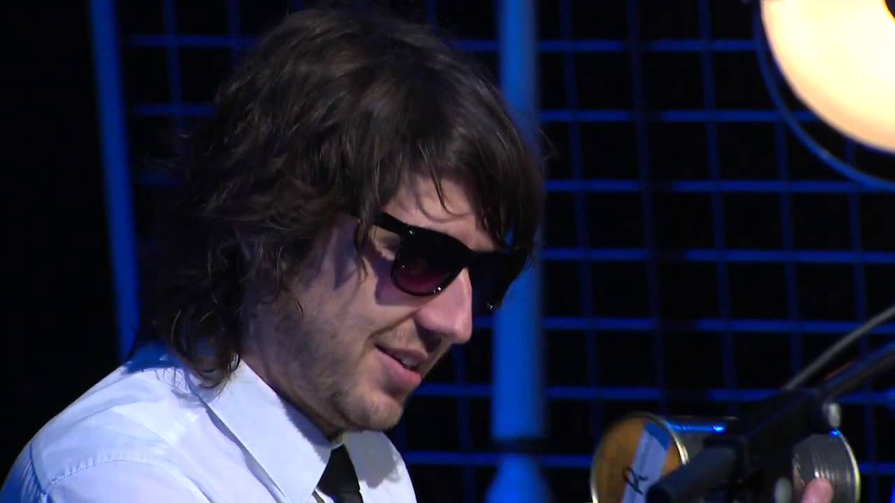 Band Pres Llareggub - Nythod Cacwn