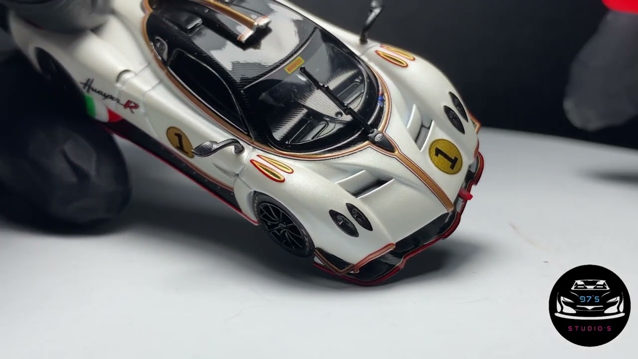 Serem Detailnya di Review LCD Model Pagani Huayra R Putih
