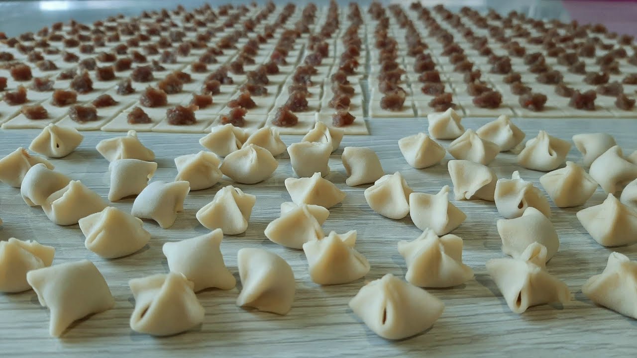 Рецепт мантов (турецких равиоли с йогуртовым соусом)