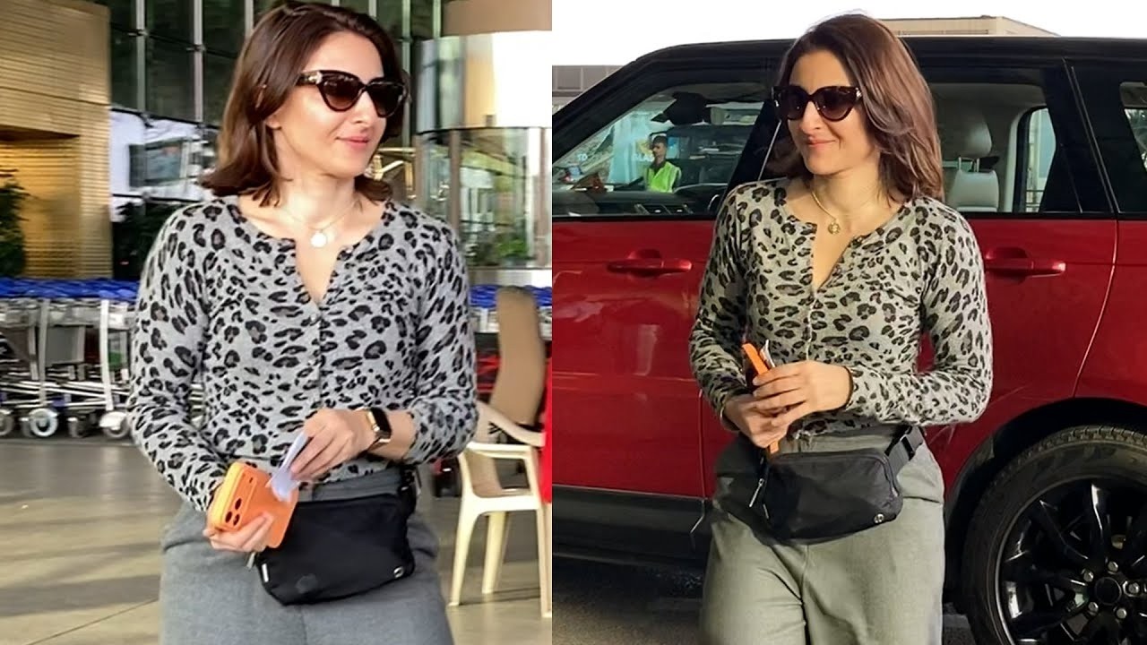 Soha Ali Khan Spotted At Mumbai Airport