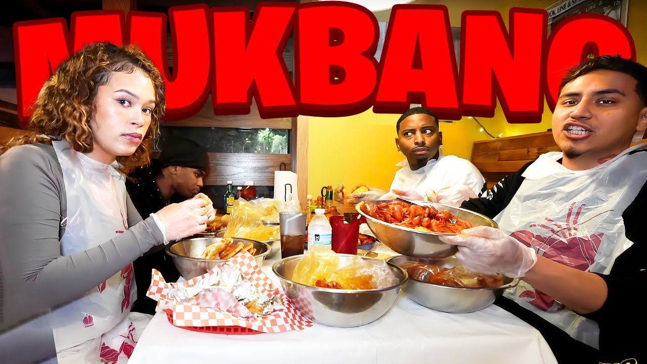FUNNYMIKE SEAFOOD BOIL MUKBANG W/ YONNA JAY!