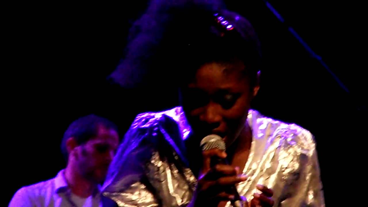 Oi va voi  -  S'brennt - live in Zürich