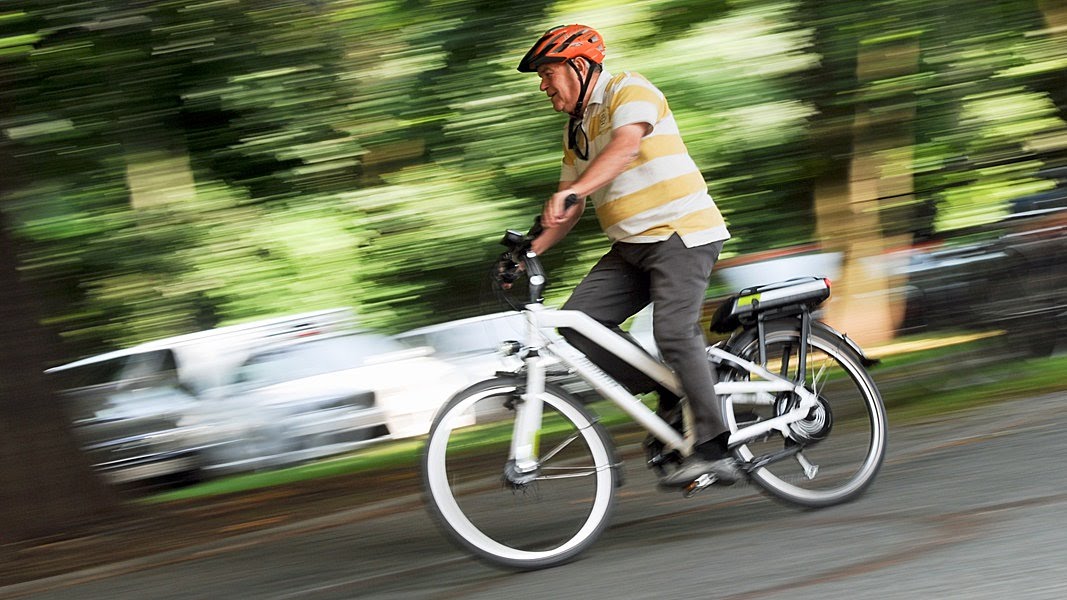 Fahrradunfälle mit E-Bikes: Verkehrsplanung versagt  | Panorama 3 | NDR