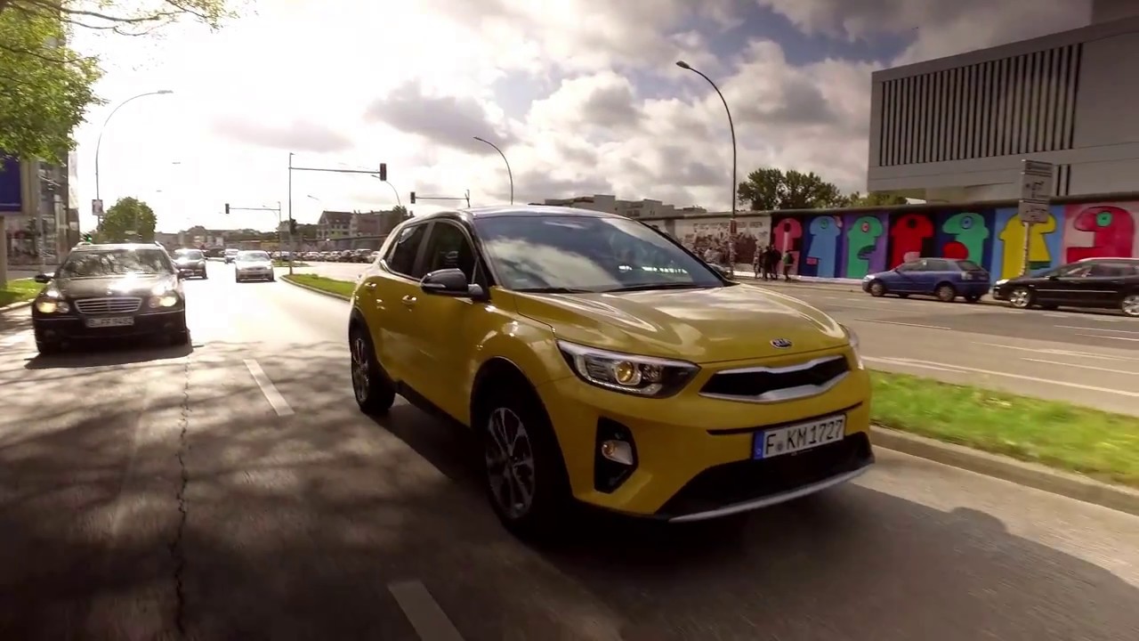 Kia Stonic Yellow Drive