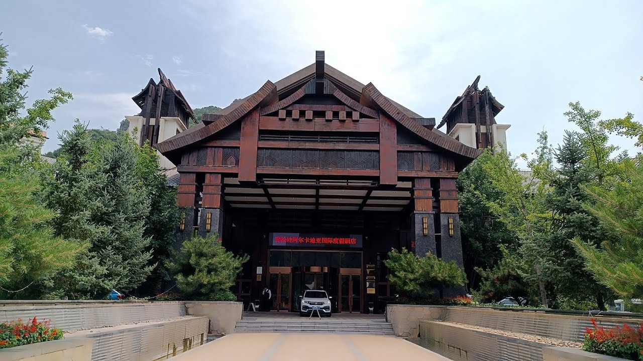 【河北&bull;承德】巨资建造的度假胜地，盛夏旅游旺季却异常冷清 Discover the Real China in 4K HDR