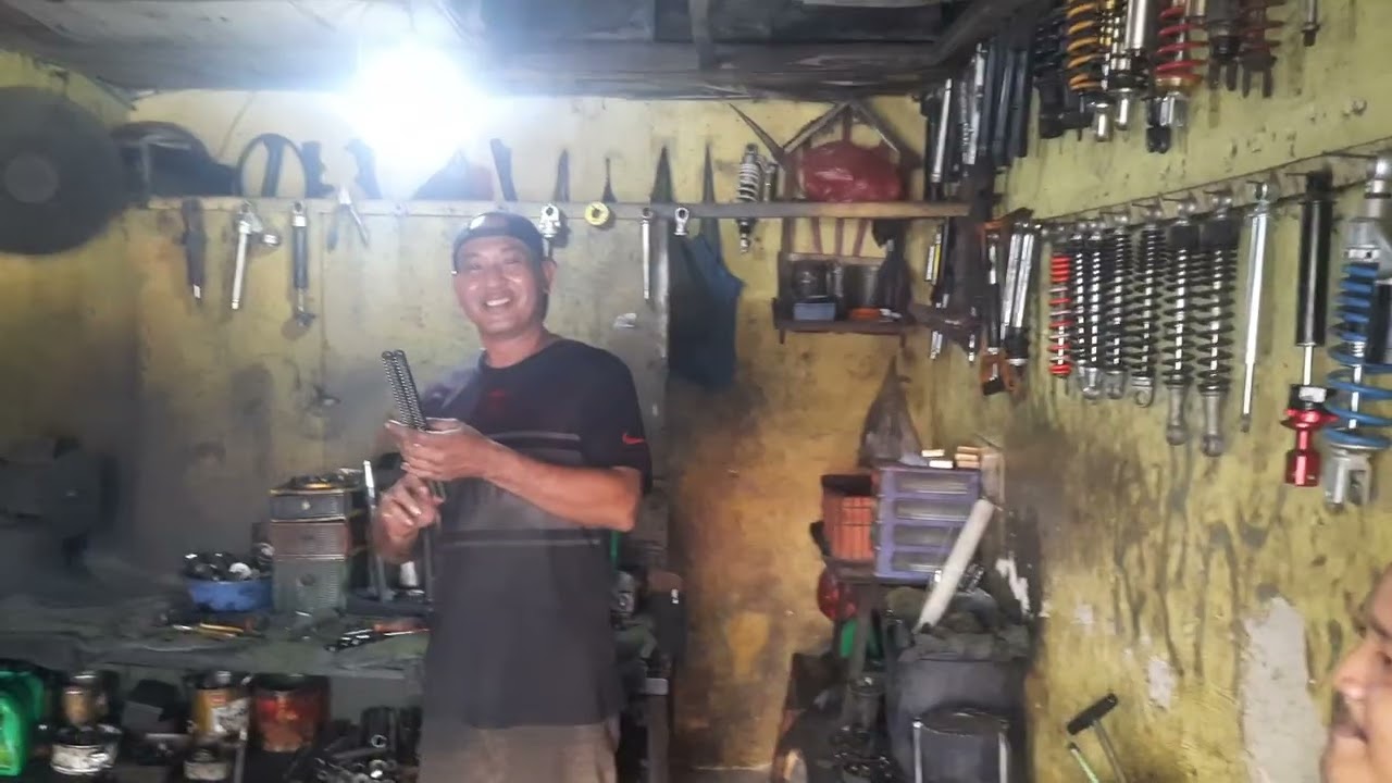 BENGKEL SPECIALIS SHOCK BEKER MOTOR #ROY ISWANTO HB#❤️❤️❤️