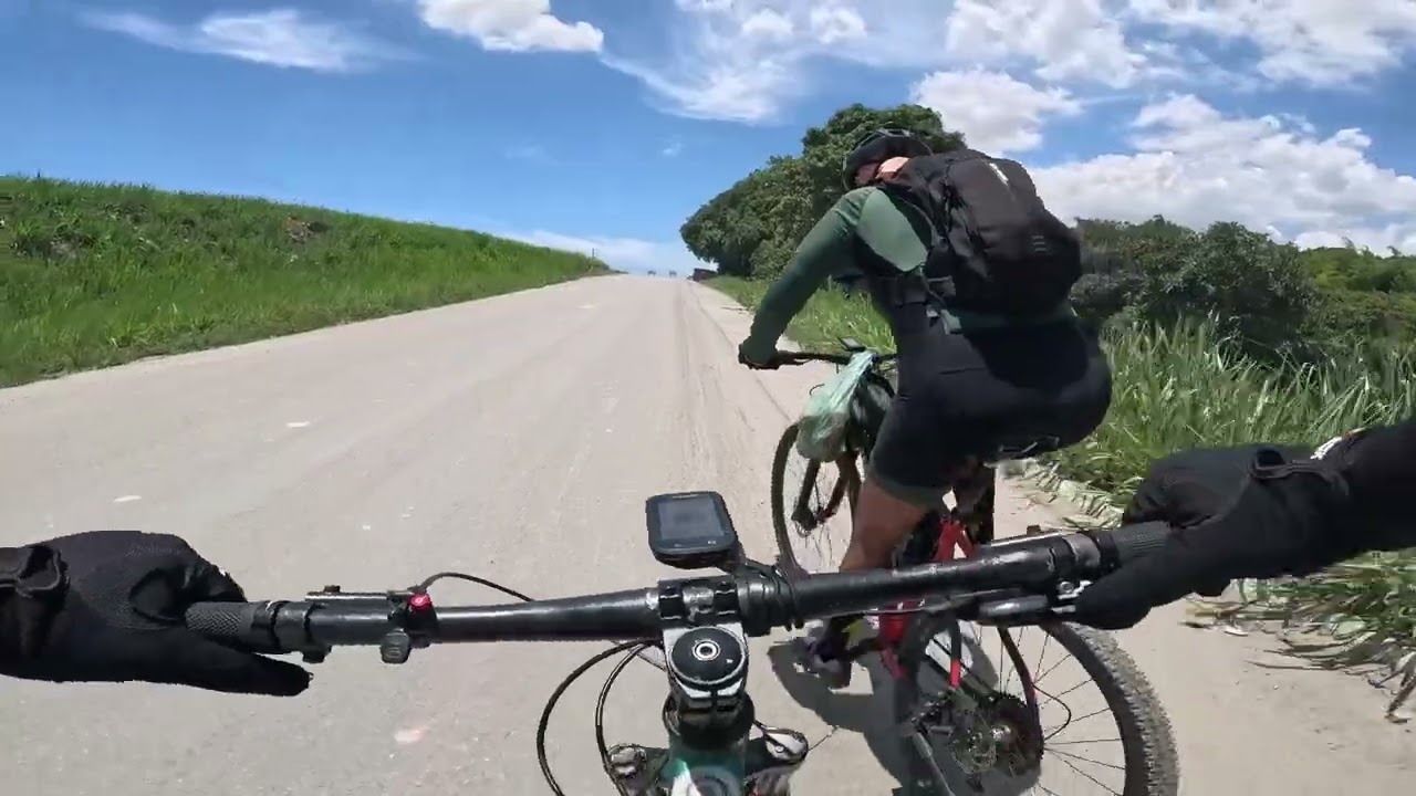 Pedal com ela