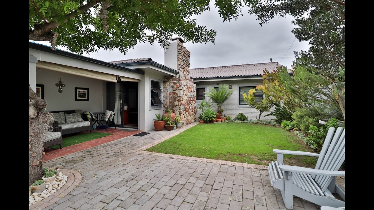 4 Bed House for sale in Western Cape | Overberg | Hermanus | Onrus | 54 Dempers Street  |