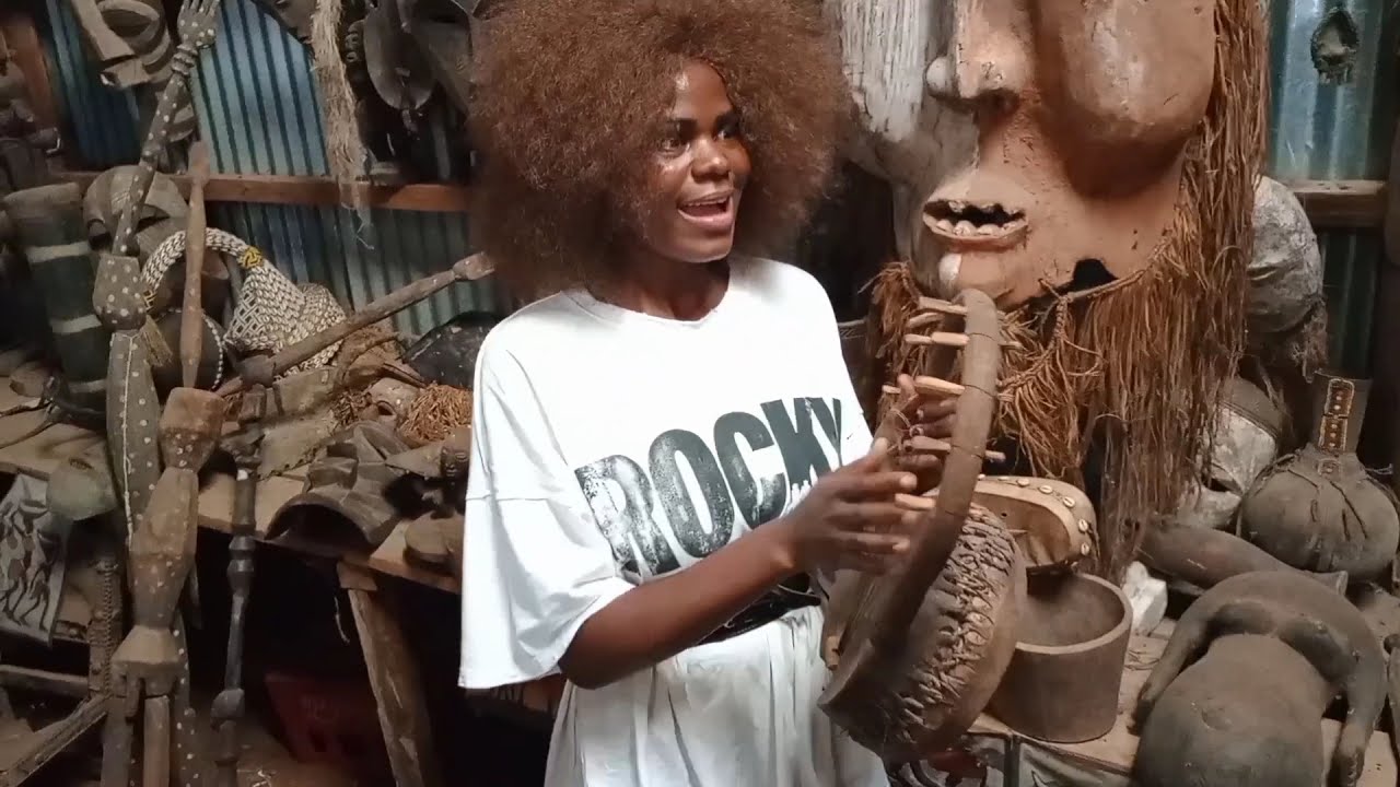African village girl's life //traditional antiques.