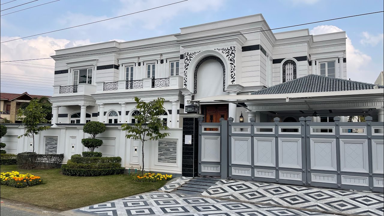 2 Kanal Corner House For Sale in DHA Lahore | Full Furnished