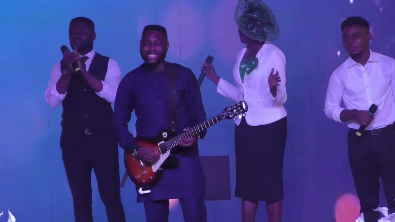INTENSE SPONTANEOUS PRAISE AND WORSHIP