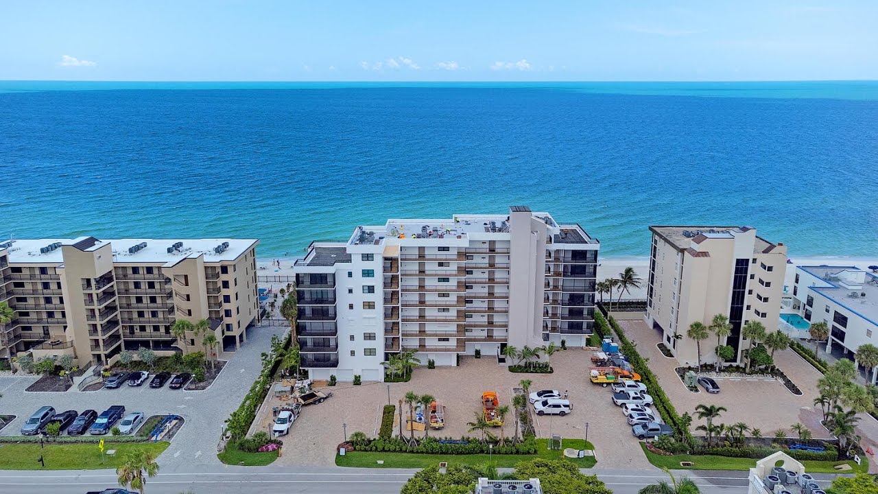 Seawatch at Vanderbilt Beach  |  9375 Gulf Shore Dr #402 Naples, FL  | Matt Brown, William Raveis