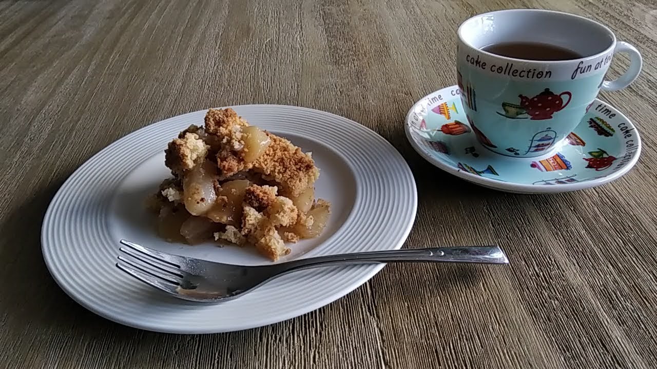 How to Make Apple and Pear Crumble