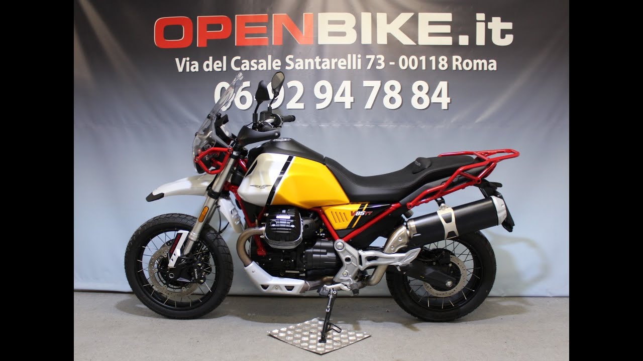 Moto Guzzi V85 TT EVOCATIVE GRAPHICS anno 01/2023 Km 175 € 10.500