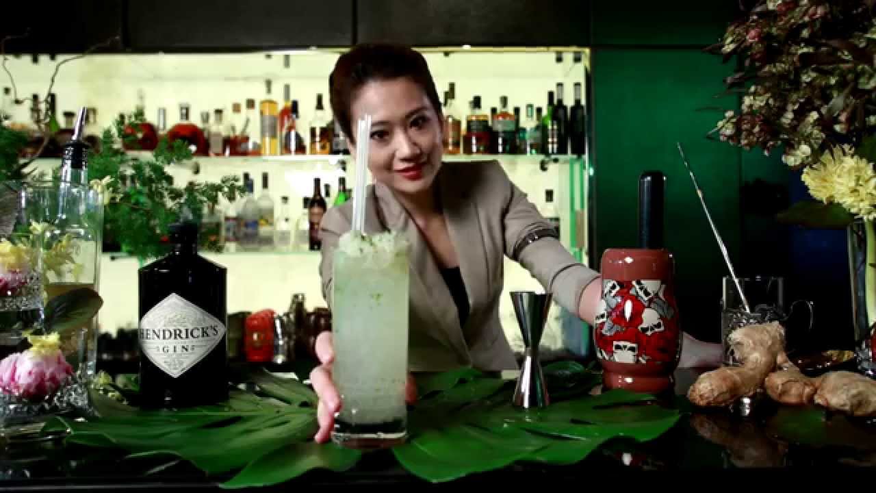 Jackie Lo at Moskovsky bar. Asian Garden.