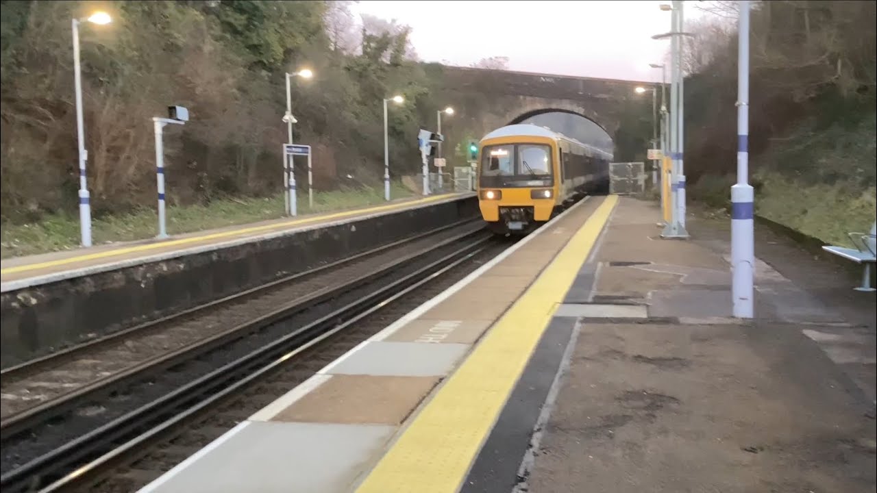Trains at Knockholt