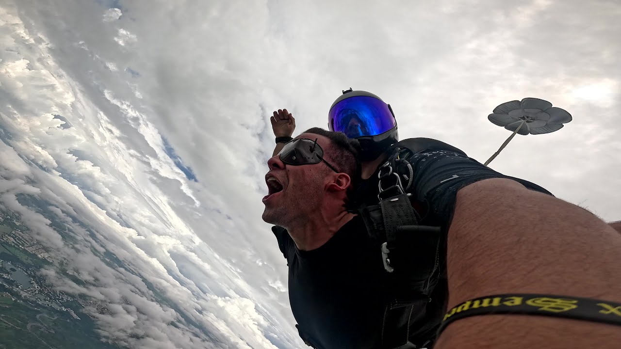 ME LANZO EN PARACAIDAS - XIELO SKYDIVE COLOMBIA - SALTO EN PARACAIDAS TANDEM - VUELO EN ULTRALIVIANO