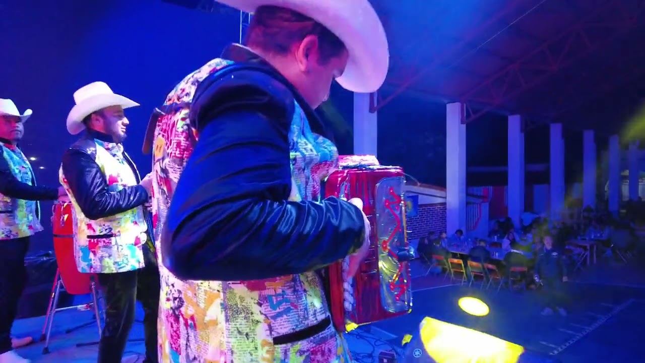 Busca Otro Amor - Grupo Fichados - En Vivo - Oaxaca 2025
