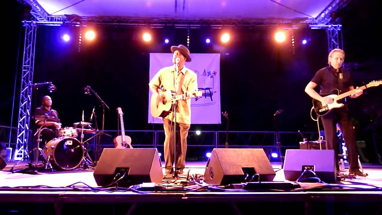 Eric Bibb : I heard angels singing