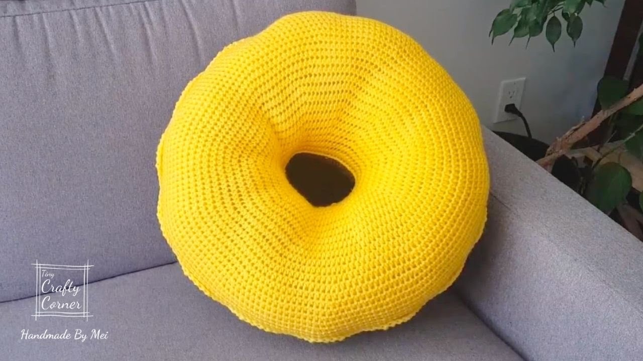 How to Crochet a Big Giant Donut Cushion / Donut Pillow