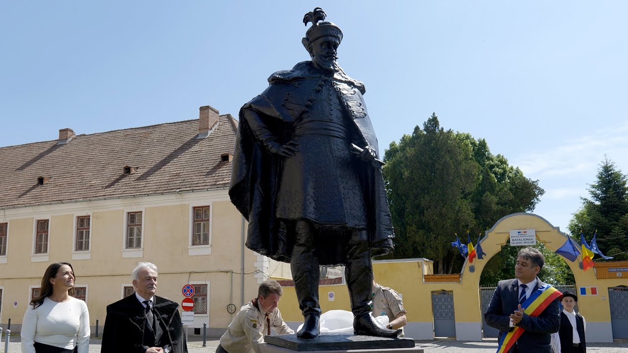 Bethlen Gábor szobrának leleplezésével ünnepelték a Magyar Református Egység Napját Gyulafehérváron