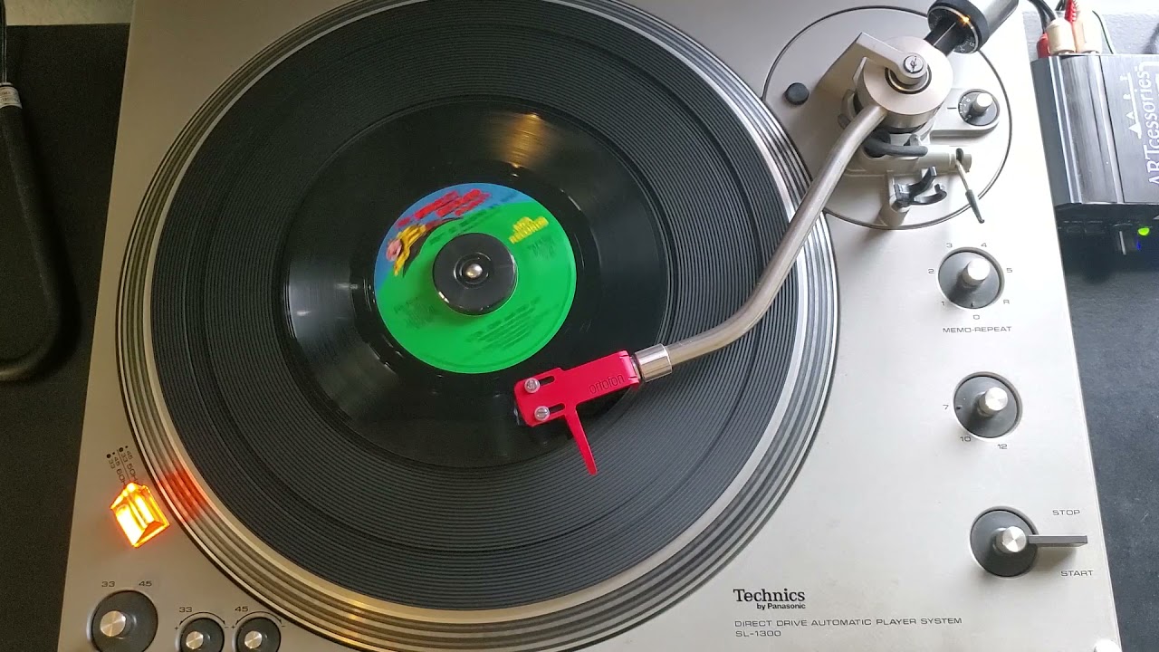 "Don't Go Breaking My Heart" - Elton John & Kiki Dee [Rocket, 1976] 45 RPM Vinyl
