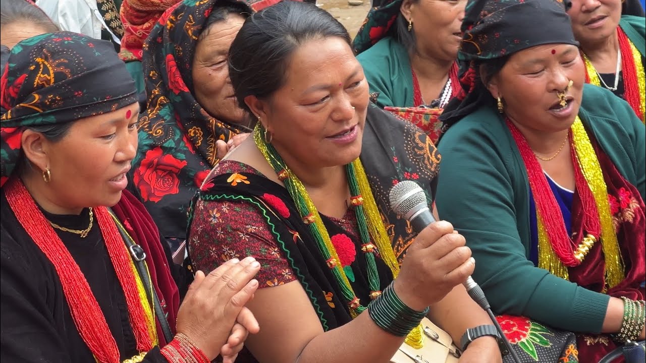ताराखोला बागलुङ, असारे मेलामा झ्याउरे गित गाउँदा! ||Nepali Tipical Jhyaure Song Baglung